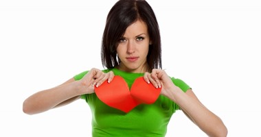 كيف اختلفت ردود أفعال البنات بعد الفركشة بحكم الأبراج؟