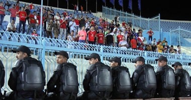الجماهير تهتف فى المدرجات: "ارحل يا فتحى"