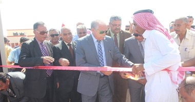 بالصور.. محافظ جنوب سيناء يفتتح مدرسة طابا الجديدة وتفقد الـ200 منزلاً بدويًا