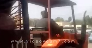 مصرع عامل صدمه جرار داخل مصنع طوب في العياط 
