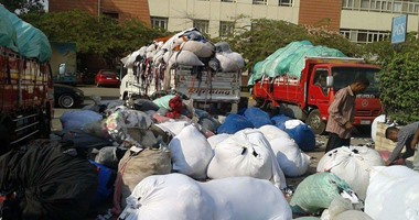جمارك القاهرة تحبط محاولة تهريب كمية من الأقمشة والملابس الجاهزة