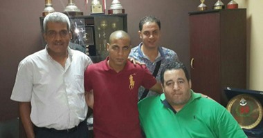 بالصور.. الترسانة يجهز طيارة لمباراة الافتتاح بدورى الدرجة الثانية