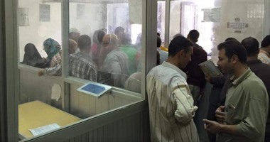 محامية تحرر محضرا ضد موظف بالشهر العقارى لتعطيله مصالح موكلها بالجيزة