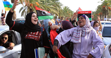 "عربية الشعب" تطالب الحكومة بمنع فلول النظام الليبى من مغادرة مصر 