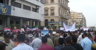 تجميد اعتصام أفراد وأمناء الشرطة بعد موافقة "الوزير" على مطالبهم