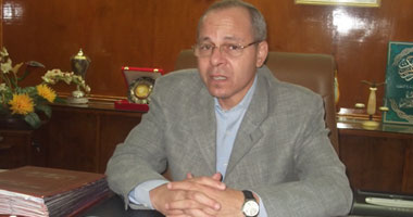 محافظ بنى سويف يحل أزمة إصلاحات الاستاد