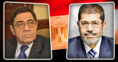 "مرسى" يصدر قرارا بتعيين عبد المجيد محمود سفيرا لمصر بالفاتيكان.. ويكلف أحد مساعديه بالقيام بمهام النائب العام.. مدير مكتب الرئيس: القرار نتيجة للمشهد السياسى.. وقانون جديد خلال أيام لحماية الثورة