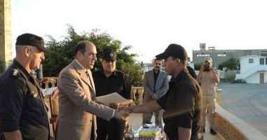  بالصور.. مدير أمن بورسعيد يكرم جنود الأمن المركزى والجنود الرياضيين