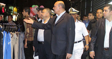 ازدحام أمام السينمات فى أول أيام عيد الأضحى بوسط البلد 