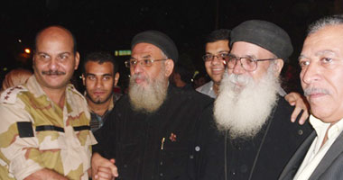  وفد كنيسة مارى جرجس بالمحلة يقدمون التهنئة للحاكم العسكرى 