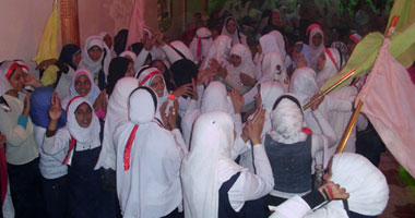 الحصة الأولى بمدارس المنيا على نغمات تسلم الأيادى
