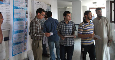 بدء فرز أصوات مدينة طلاب جامعة القاهرة لاختيار "المجلس الطلابى"
