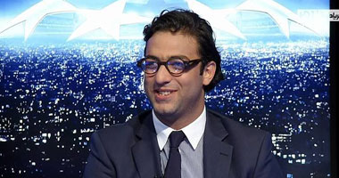 بالصور الخناقة الكاملة بين ميدو وحتحوت على تويتر