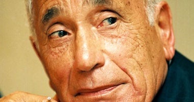 سعيد الشحات يكتب: ذات يوم.. 3 سبتمبر 1969.. محمد حسنين هيكل يسافر إلى ليبيا لمعرفة قائد ثورتها ثم يعود من بنغازى إلى منزل عبدالناصر الذى طالبه بطبع صور معمر القذافى فورا   
