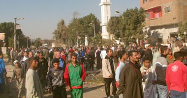 فتح طريق الإسماعيلية الصحراوى بعد قطعه من العاملين بشركة "فينوس" بالعاشر