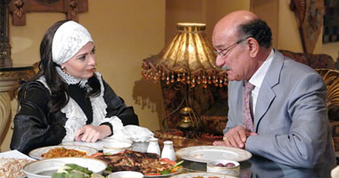 بالصور.. صابرين تمتلك مصنع حلويات فى "ورد وشوك"