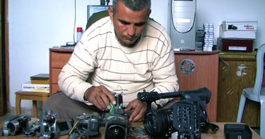 عرض الفيلم الوثائقى "خمس كاميرات مكسورة"المرشح للأوسكار فى رام الله