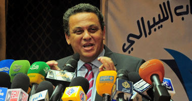 أحمد سعيد بعد لقاء آشتون: يحزننى أن نتحاور مع النظام من خلال وسطاء