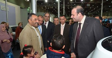 إقبال غير مسبوق على معرض القاهرة الدولى للسيارات 2013 