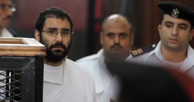 رفع جلسة علاء عبد الفتاح و24 آخرين بأحداث الشورى لاطلاع الدفاع على الاحراز