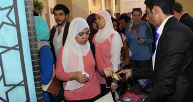 بالصور.. إقبال جماهيرى كبير على مهرجان القاهرة السينمائى