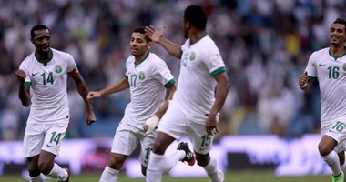 كوزمين يقود الأخضر بعد حل خلافه مع الاتحاد السعودى