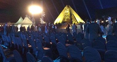 فيديو.. رئيس "الصوت والضوء": الشركة المقدمة لعروض برج خليفة ستتولى عروض الأهرام