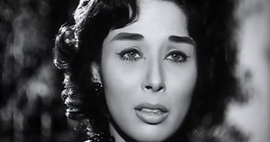 فى ذكرى ميلاد عروس نيل السينما المصرية.. لبنى عبد العزيز دافعت عن المرأة فى "أنا حرة" وانتصرت بالحب على الفوارق الاجتماعية فى "غرام الأسياد".. وناقشت قضية النسب فى رسالة من امرأة مجهولة