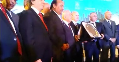 اتحاد المصارف العربية يكرم هشام رامز فى بيروت