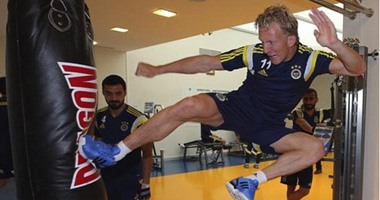 كاوت يتحول من لاعب كرة قدم إلى بطل "كونغ فو"
