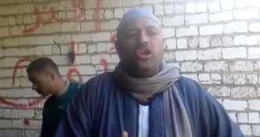 "عيسى الفلاح".. فيديو جديد يحذر من التظاهر فى 28 نوفمبر.. المواطن المصرى: الشعب هيحمى الممتلكات مع الجيش واللى هيقرب هيجرب.. ويؤكد: شباب الإخوان "حرافيش" وزعيم داعش "جحش"..وتحية لمن ساند مصر فى محنتها
