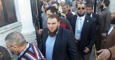 فتوى مضلة للسلفيين.. تحريم تولى المرأة مناصب قيادية ودار الإفتاء ترد