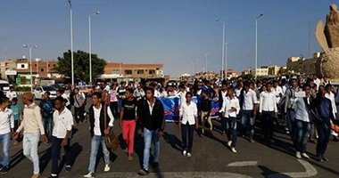 غياب تلاميذ مدارس القصير احتجاجًا على تقسيم البحر الأحمر.. الطلاب والمدرسون يستجيبون لحملة "ولدك فى بيتك".. والتعليم: غياب التلاميذ وصل إلى 90%.. والحملة تتوعد بمزيد من التصعيد