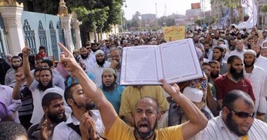 طلاب"الجبهة السلفية" يعلنون التظاهر فى 30 يونيو برفع المصاحف