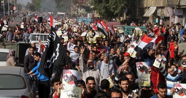 الإخوان تسعى لاستغلال ذكرى ثورة يناير.. وتدشن كيان "إحنا الحل" من ألمانيا.. وتزعم: يضم جميع القوى السياسية.. وسياسيون يؤكدون فشل كيانها.. أمين إسكندر: الشعب مسح التنظيم.. والتجمع: أوروبا تصدر الإرهاب