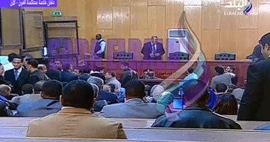 قاعة جلسة محاكمة القرن تستعد لاستقبال هيئة المحكمة للنطق بالحكم