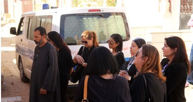 نجوم الفن يغيبون عن جنازة حسناء الشاشة مريم فخر الدين