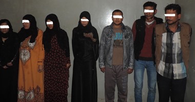 ضبط 135 زجاجة خمور بمحل عصير قصب.. وشبكة دعارة بكافيتريا فى الإسكندرية 