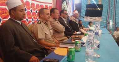 بالصور.. أمن سوهاج ينهى خصومة بين عائلتى "السلاطنة وحمد" فى جرجا