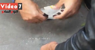 المعمل الجنائى يعاين موقع انفجار أسطوانة بوتاجاز تسببت فى انهيار سور مدرسة بالمرج