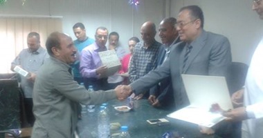 بالصور.. تكريم 31 من العاملين بفرع التأمين الصحى فى الشرقية