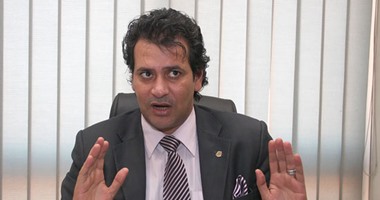 أنور الرفاعى يطالب الأزهر بالتقدم ببلاغ للنائب العام ضد فريدة الشوباشى