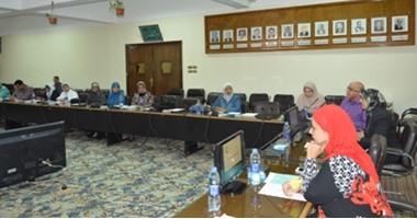 بالصور.. اللجنة العليا لمكافحة العدوى تعقد أولى جلساتها بجامعة أسيوط