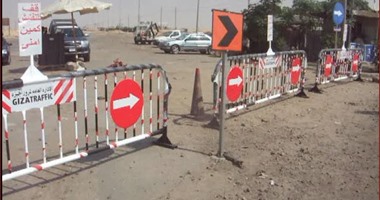مرور الجيزة : تزويد كمين الواحات بالسدادات واللوحات الإرشادية