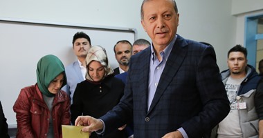 مجهول يطلق النار على حارس قصر الرئاسة التركية فى إسطنبول ويحاول الانتحار