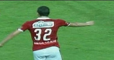 أشهر 5 لاعبين "منبوذين" من الفراعنة:الوقوف على الكرة جريمة رمضان صبحى.. الإشارات الخارجة تهمة إبراهيم حسن.."مُزة" وراء طرد هيما.."رابعة" تنهى مسيرة عبد الظاهر.."كارت أحمر" لميدو بعد الخناقة مع المعلم