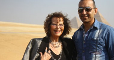الأهرامات منبر الحضارة المصرية "تتحدى".. "كاردينالى"تروج للسياحة.. "مورجان"يريد لعب الجولف بجانبها.. "يانى"يعزف الموسيقى..وحادث الطائرة الروسية لم يمنع قائد القوات الجوية والبحرية الأمريكية من زيارتها