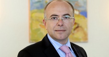 وزير الداخلية الفرنسى يعلن إغلاق 3 مساجد فى باريس 