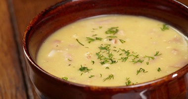 اتعشى معانا.. شوربة شوفان مع العيش اللبنانى المحمص