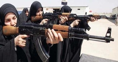 التهميش.. العنف الجسدى.. الزواج قسرا.. قصص الحب الفاشلة أحيانا.. دوافع النساء للاشتراك فى العمليات الإرهابية حول العالم.. علم النفس: الإرهاب ملاذ المعقدات والمهمشات وصاحبات قصص العنف والاضطهاد